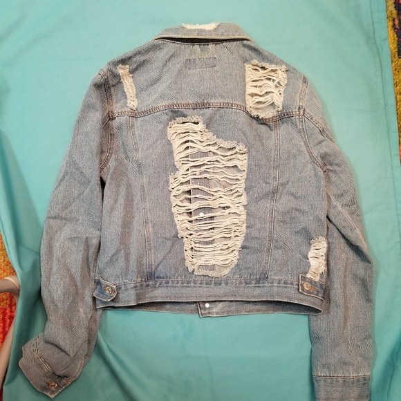 Destructive Jean Jacket - Picture 7 of 11
